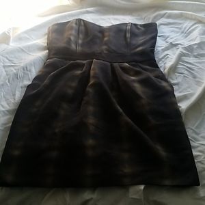 Strapless sweetheart top dress